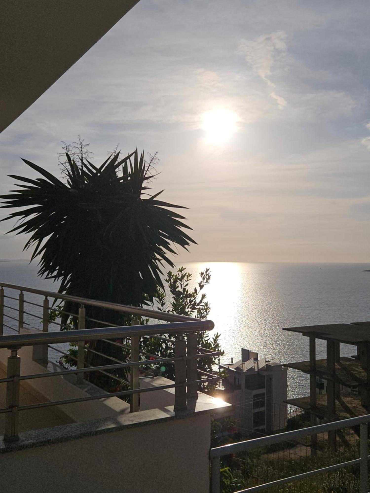 Nora'S Guesthouse Sarande Exterior photo